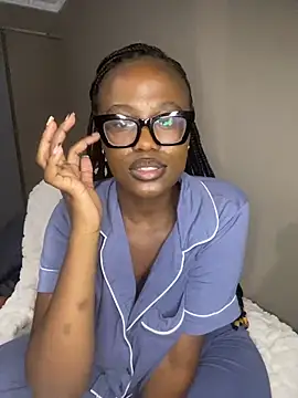 Moonzy77 online show from 14, 11, 2025