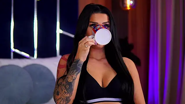 KylieKroftt online show from 7, 2, 2026