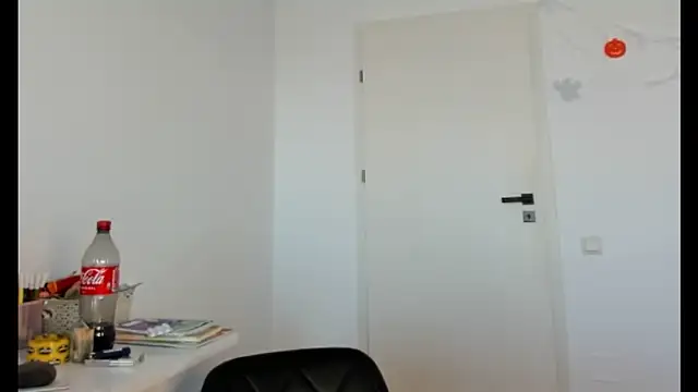 crystalxx18 online show from 17, 10, 2025