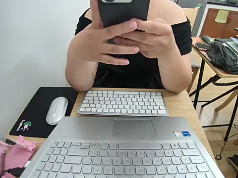 Hana Mina online show from 25, 9, 2025
