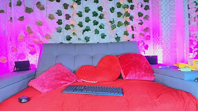 collet 1 online show from 15, 9, 2025