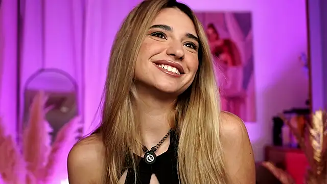 ItalianGirl online show from 4, 5, 2026