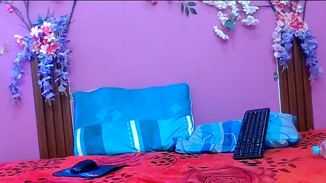 skinnysofia18 online show from 11, 9, 2025