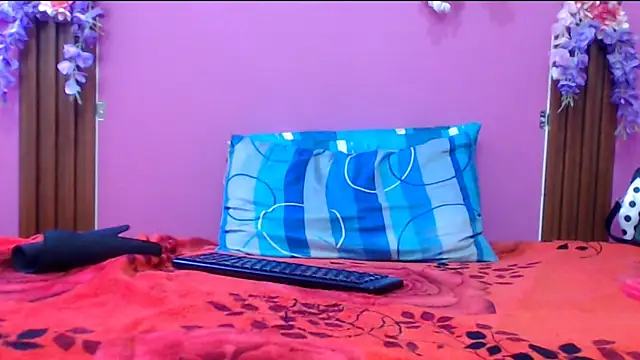 skinnysofia18 online show from 1, 10, 2025