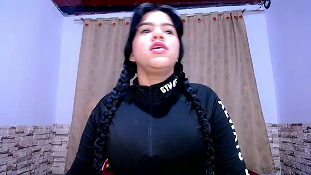 Snapshot of Bicky_24 chatting on 6, 11, 2025 Bicky 24 online show from 6, 11, 2025