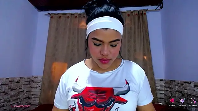 Snapshot of Bicky_24 chatting on 11, 11, 2025 Bicky 24 online show from 11, 11, 2025