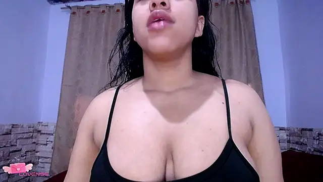 Snapshot of Bicky_24 chatting on 14, 11, 2025 Bicky 24 online show from 14, 11, 2025