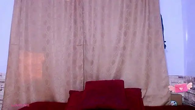 Snapshot of Bicky_24 chatting on 3, 12, 2025 Bicky 24 online show from 3, 12, 2025