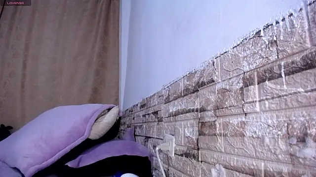 Snapshot of Bicky_24 chatting on 1, 4, 2026 Bicky 24 online show from 1, 4, 2026