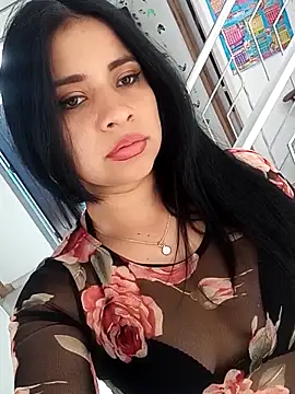 Snapshot of ValerieLove_ chatting on 19, 9, 2025 ValerieLove  online show from 19, 9, 2025