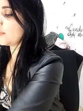 Snapshot of ValerieLove_ chatting on 4, 10, 2025 ValerieLove  online show from 4, 10, 2025