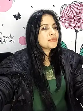 Snapshot of ValerieLove_ chatting on 22, 10, 2025 ValerieLove  online show from 22, 10, 2025
