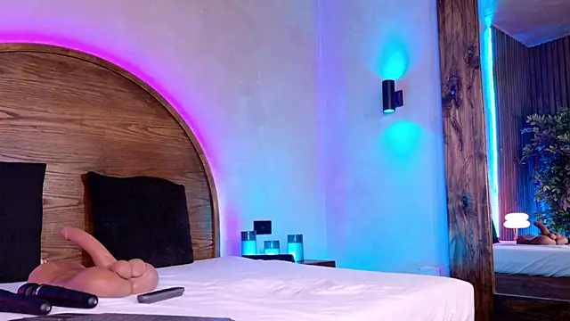 Meganreed  online show from 5, 2, 2026