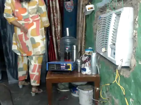 Snapshot of DearKimmi chatting on 10, 12, 2024 DearKimmi online show from 10, 12, 2024