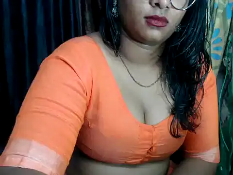 Snapshot of DearKimmi chatting on 15, 12, 2024 DearKimmi online show from 15, 12, 2024