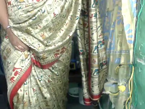 Snapshot of DearKimmi chatting on 17, 12, 2024 DearKimmi online show from 17, 12, 2024