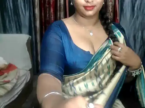 Snapshot of DearKimmi chatting on 12, 2, 2025 DearKimmi online show from 12, 2, 2025