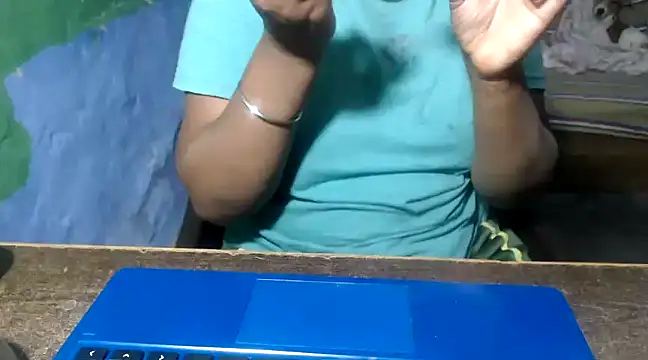 Snapshot of DearKimmi chatting on 5, 3, 2025 DearKimmi online show from 5, 3, 2025