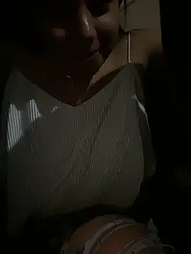 Alaia33200 online show from 29, 9, 2025