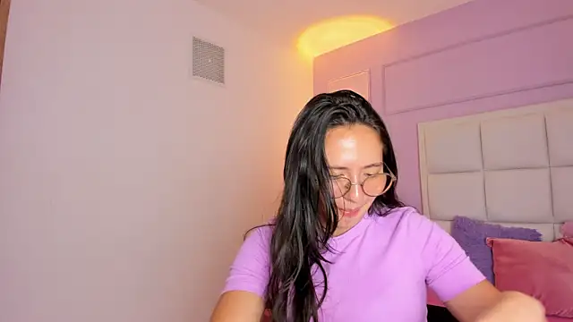 Bella Sumers online show from 6, 5, 2026
