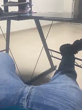 Chico031289 online show from 1, 11, 2025