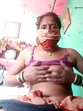 CUTE-004 online show from 16, 10, 2025