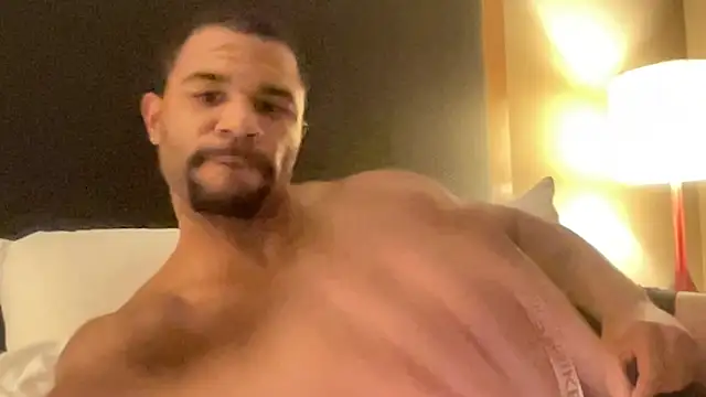 Snapshot of kingtaydo chatting on 2, 4, 2026 kingtaydo online show from 2, 4, 2026