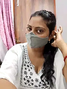Kajal-baby07 online show from 2, 5, 2026