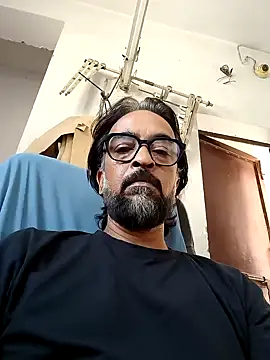 Snapshot of malhotra21 chatting on 15, 9, 2025 malhotra21 online show from 15, 9, 2025