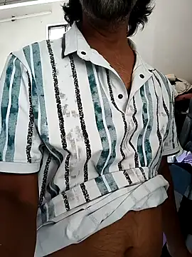 Snapshot of malhotra21 chatting on 25, 9, 2025 malhotra21 online show from 25, 9, 2025