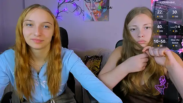 Snapshot of melani_bumm chatting on 4, 10, 2025 melani bumm online show from 4, 10, 2025