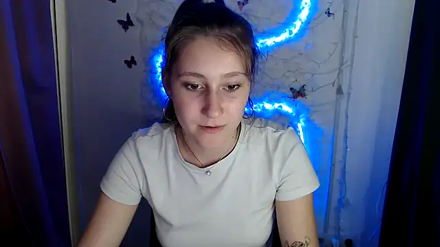 Snapshot of Milka_kamila chatting on 10, 9, 2025 Milka kamila online show from 10, 9, 2025