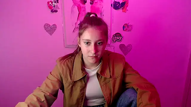 Snapshot of Milka_kamila chatting on 25, 9, 2025 Milka kamila online show from 25, 9, 2025