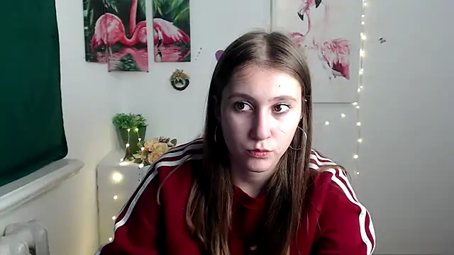 Snapshot of Milka_kamila chatting on 8, 10, 2025 Milka kamila online show from 8, 10, 2025