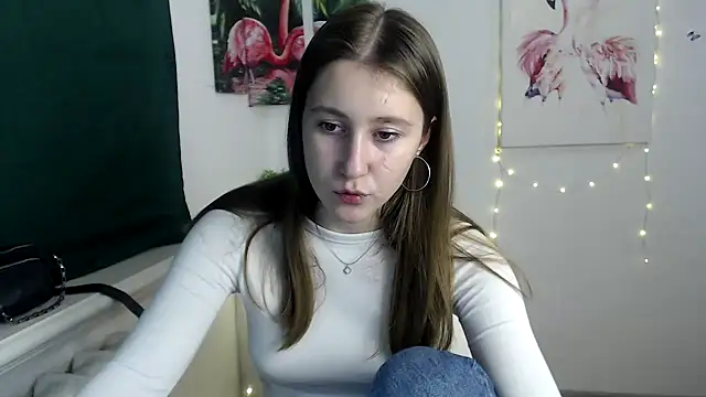 Snapshot of Milka_kamila chatting on 15, 10, 2025 Milka kamila online show from 15, 10, 2025