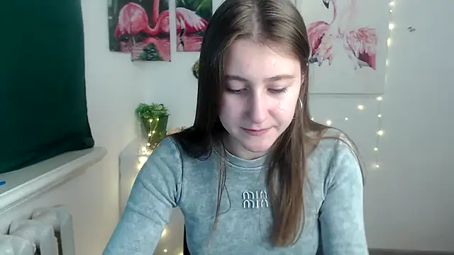 Snapshot of Milka_kamila chatting on 23, 10, 2025 Milka kamila online show from 23, 10, 2025