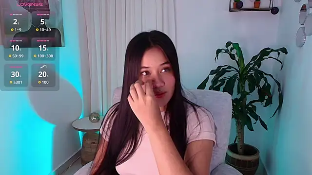 Snapshot of AlisxxnFx chatting on 7, 11, 2025 AlisxxnFx online show from 7, 11, 2025