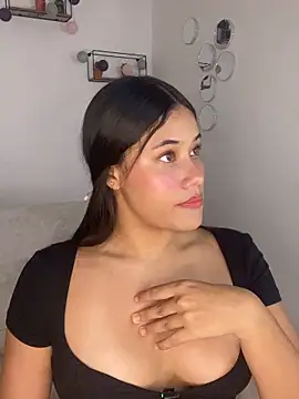 Snapshot of AlisxxnFx chatting on 18, 3, 2026 AlisxxnFx online show from 18, 3, 2026