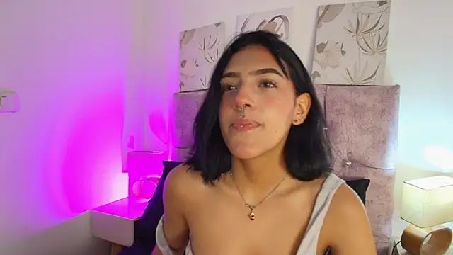 Dulce Bella  online show from 13, 2, 2026