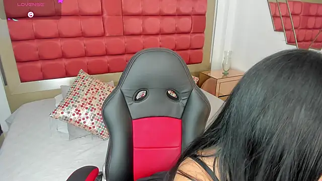 AvaScott  online show from 15, 3, 2026