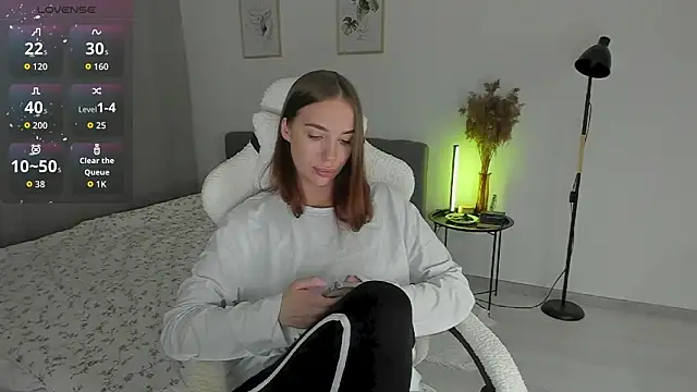 Snapshot of LovelyKaya chatting on 19, 10, 2025 LovelyKaya online show from 19, 10, 2025