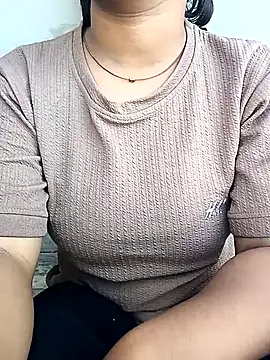 Snapshot of Sexy_Payal44 chatting on 9, 9, 2025 Sexy Payal44 online show from 9, 9, 2025