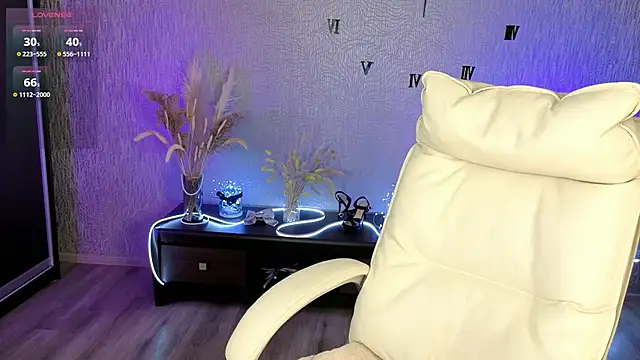 Snapshot of NikkiiStill chatting on 29, 11, 2025 NikkiiStill online show from 29, 11, 2025