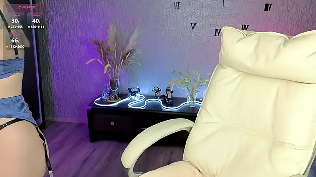 Snapshot of NikkiiStill chatting on 19, 12, 2025 NikkiiStill online show from 19, 12, 2025