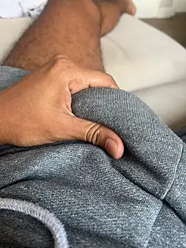 Snapshot of Hiuwee chatting on 21, 11, 2025 Hiuwee online show from 21, 11, 2025