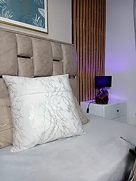 Snapshot of Tasha_and_Karl chatting on 23, 9, 2025 Tasha and Karl online show from 23, 9, 2025