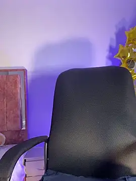 Charlottediolet online show from 13, 10, 2025