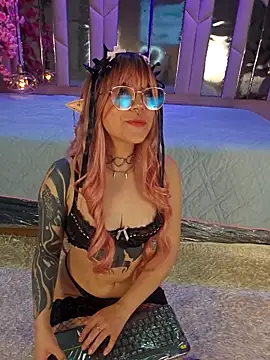 BizzyNoar online show from 5, 10, 2025