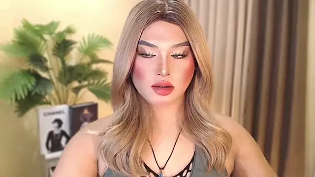 Snapshot of UrGoddess_Kiera chatting on 23, 10, 2025 UrGoddess Kiera online show from 23, 10, 2025