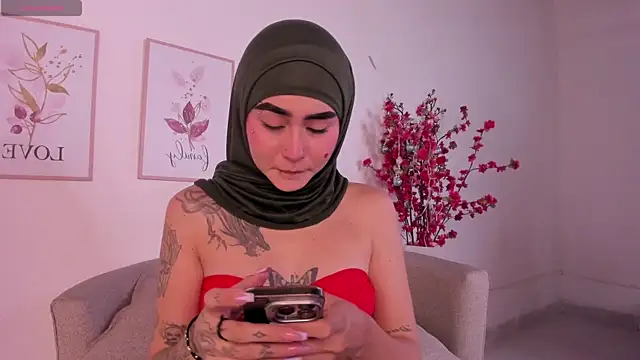 Snapshot of seraphine_arabic chatting on 17, 7, 2026 seraphine arabic online show from 17, 7, 2026